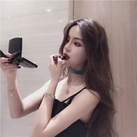 春天的浪漫鲜花占一半