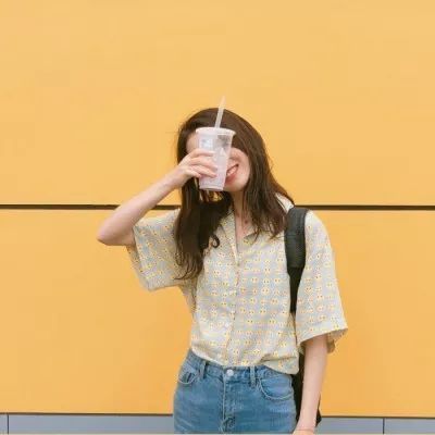 摇滚歌手去巡演