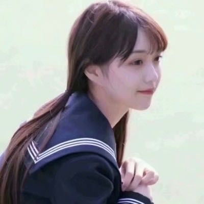 跳跃翻转的瓶子